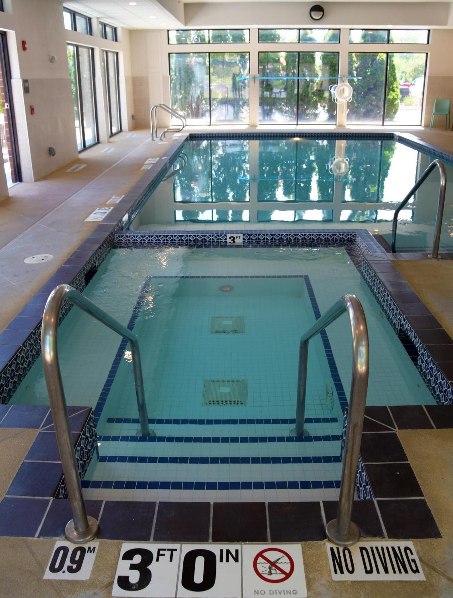 Comfort Inn & Suites Nw Milwaukee Germantown Esterno foto